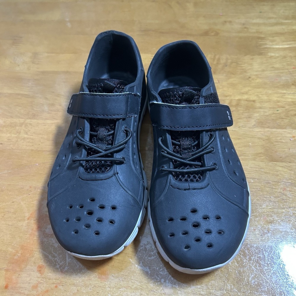 Surprize by Stride Rite Boys Tex Water Shoes / Sneakers - Black - Size 11